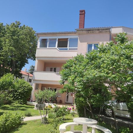 Apartments Dijana Đảo Krk Ngoại thất bức ảnh