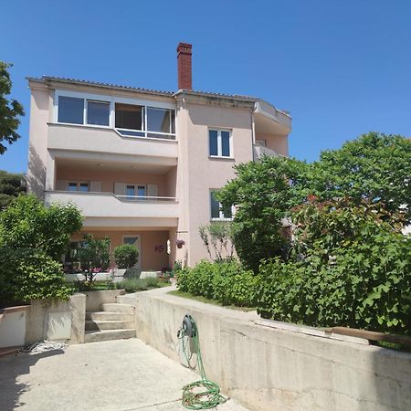 Apartments Dijana Đảo Krk Ngoại thất bức ảnh